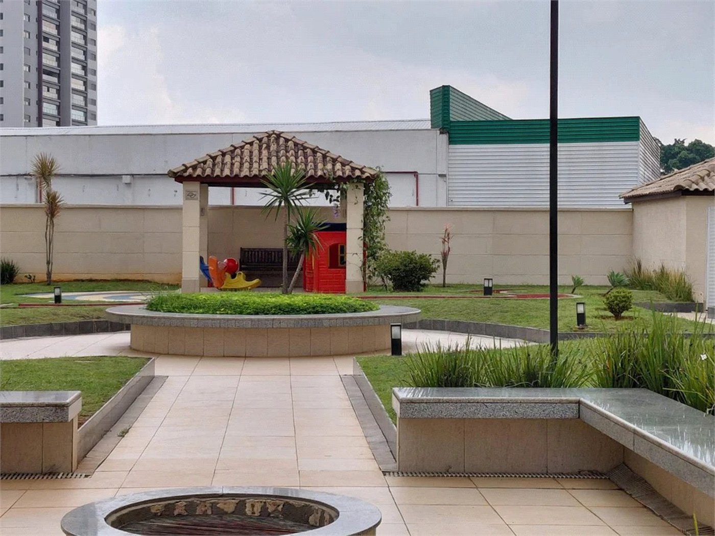 Apartamento à venda com 2 quartos em Alto da Lapa, São Paulo - SP