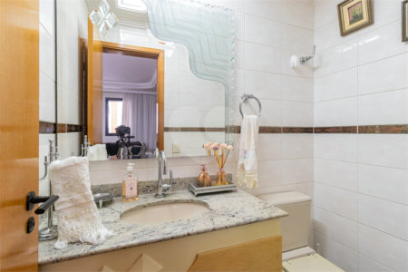 Apartamento à venda no Edifício Gerona – Vila Regente Feijó