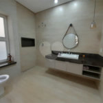Casa à Venda no Condomínio Damha III – Elegância e Conforto para sua Família