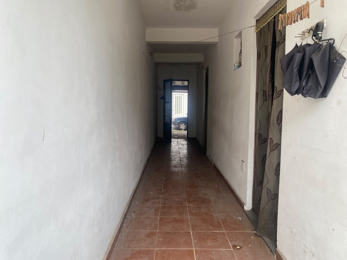 Casa à venda com 2 quartos em Jardim Alvorada, oportunidade para investidor