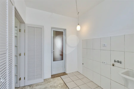 Casa de Vila à venda com 4 quartos, sendo 2 suítes, em Alto da Boa Vista, São Paulo, SP