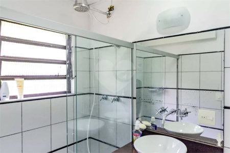 Casa à venda com 3 quartos, sendo 1 suíte, em Jardim Marajoara, São Paulo, SP