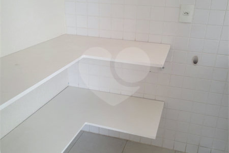 Indaiatuba- Condominio Maria Dulce-Venda e Locação - Terreno 300,00 ms - construido - 180,00 ms - Casa Terrea - 3 suites - escritório com ventilador, lavabo - cozinha com armários,forno, coifa e cooktop , ventilador - despensa - lavanderia com armarios- varanda gourmet com churrasqueira, quintal c