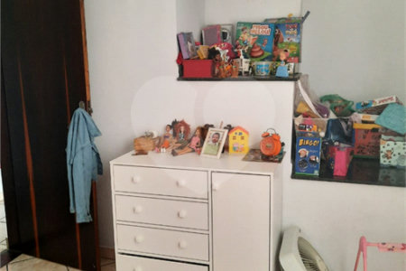 Casa com 120m², 3 dormitórios, sendo 2 suítes, 4 vagas, à venda na Vila Matilde.