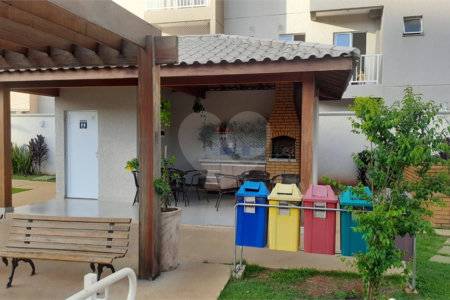 Apartamento à venda no condomínio Parque das Acácias.