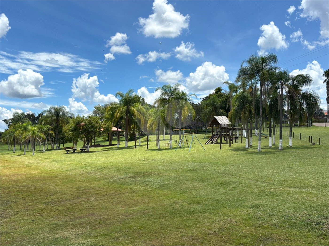 Terreno à venda no condomínio Broa Eco Village, Brotas - SP