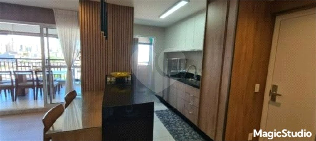 Apartamento com 105m² , 2 dormitórios , sendo 2 suítes , 2 vagas , à venda no Brás.