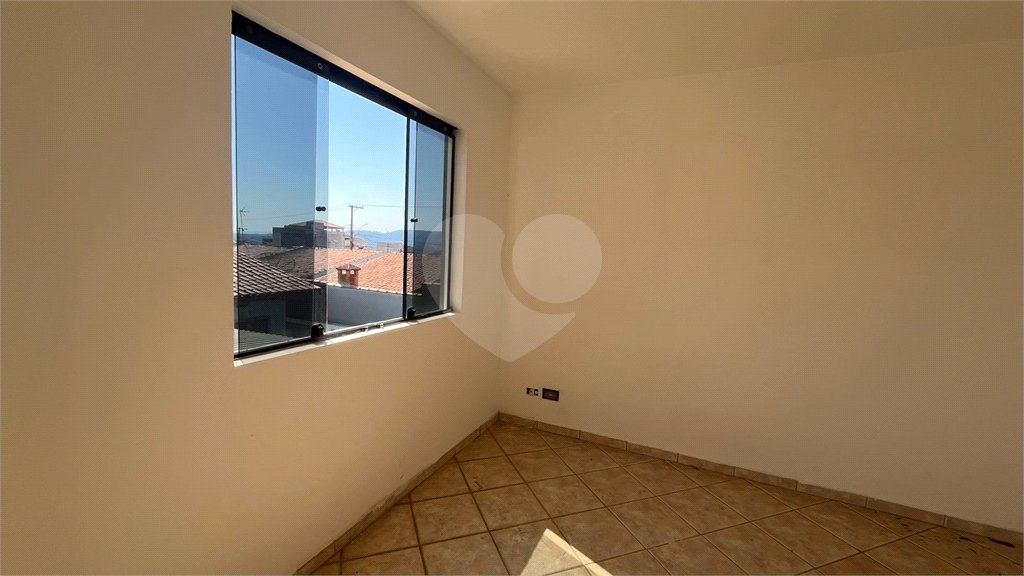 Casa à venda no Alvinópolis com 4 Quartos com 153,67m² Área Construída