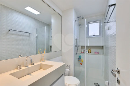 Apartamento à venda com 3 quartos, sendo 1 suíte, em Alto da Boa Vista, São Paulo, SP