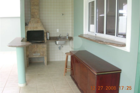 Casa no Condomínio Damha I