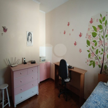 Sobrado com 125m² , 3 dormitórios , sendo 1 suíte , 2 vagas de garagem , à venda no Bosque da Saúde.