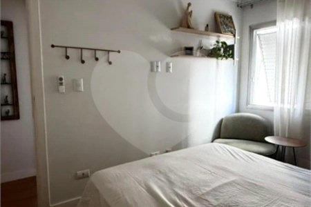 Apartamento 67m² reformado à venda Vila Mariana SP 2 dormitórios 2 banheiros 1 vaga conforto, design e localização privilegiada.