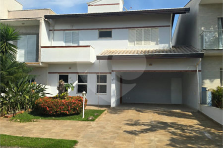 Sobrado de 4 dorms, Condomínio Raízes