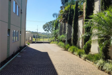 Apartamento à Venda no Residencial Augusta - Brotas/SP