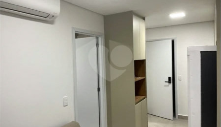 Apartamento para alugar com 2 quartos em Santo Amaro, São Paulo, SP