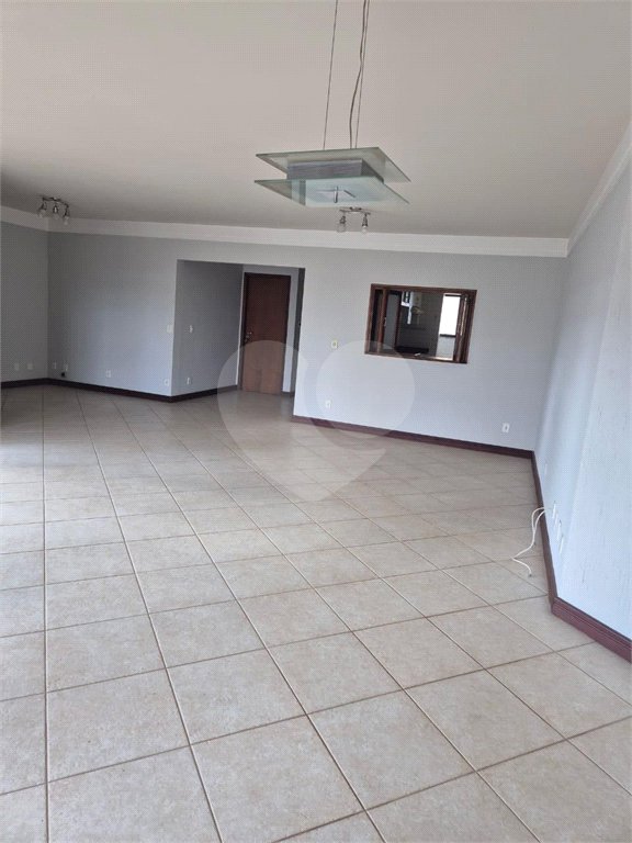 Apartamento de Alto Padrão no Edifício Taiamã – Centro da Cidade