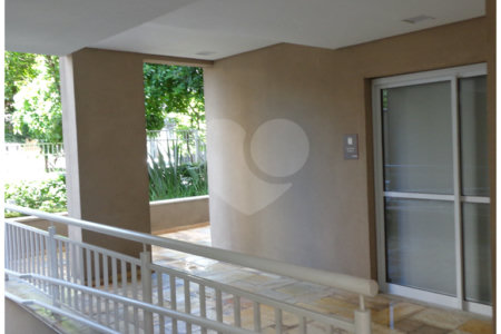 Apartamento de 2 quartos com garagem para alugar em Santa Cecília