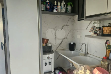 Indaiatuba- condominio Vale das Laranjeiras - Itaici - Terreno 3040,00 ms- construida 220ms - 3 dormitórios, sendo 2 suítes e uma suíte master com closet, além de uma sala ampla com 3 ambientes, Cozinha planejada,, campo de futebol/vôlei, Area de lazer com piscina, espaço gourmet com churrasque
