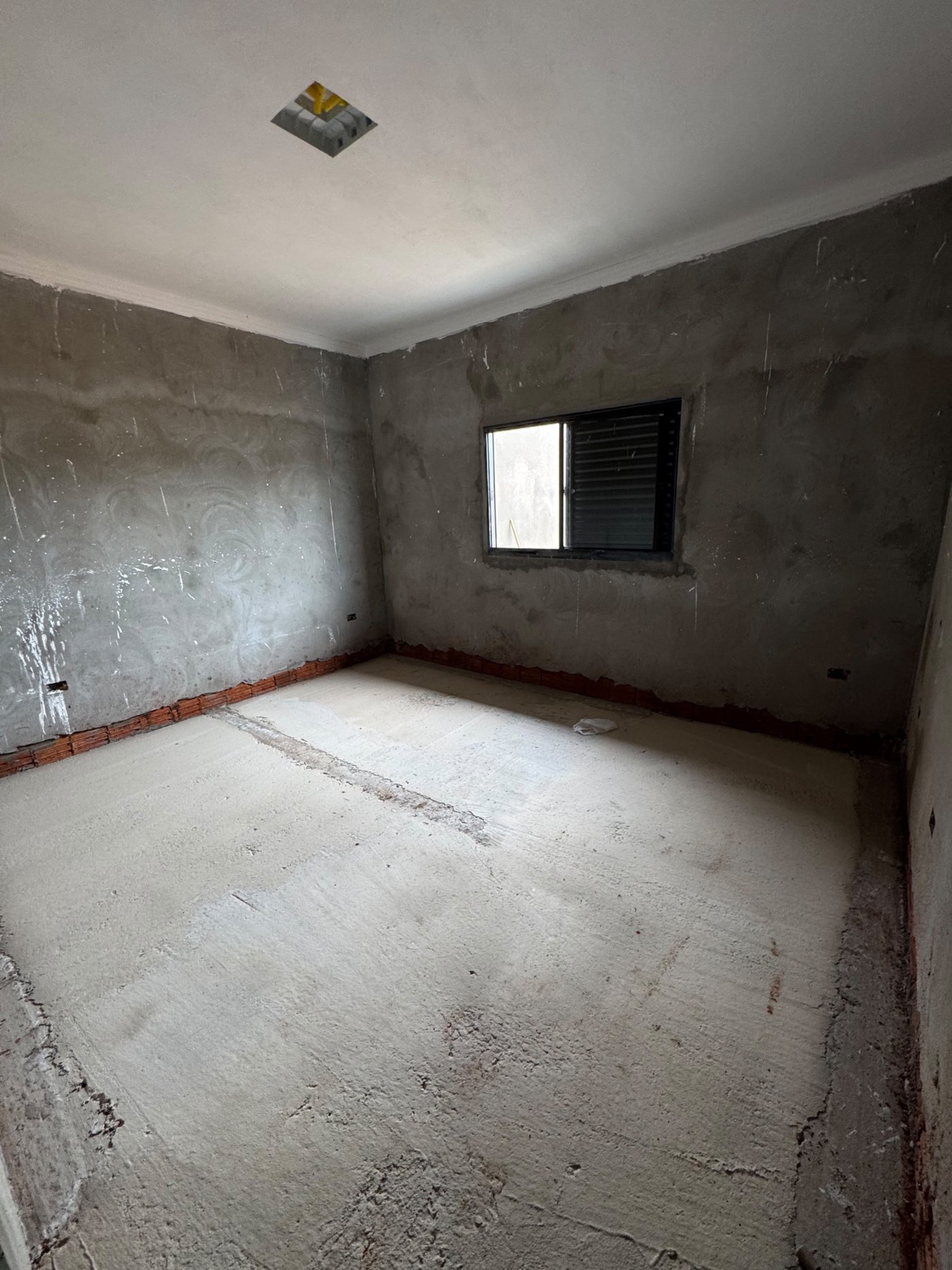 Casa à venda com 3 quartos, sendo 1 suíte, em Jardim Alvorada, Três Lagoas, MS