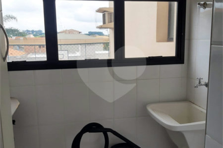 Apartamento no Condomínio Residencial Hadad.
