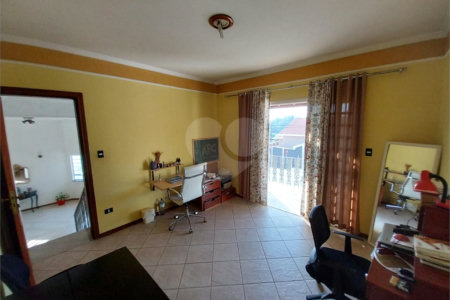 Sobrado à venda com 5 quartos, sendo 1 suíte,  em Terra Nobre, Louveira, SP