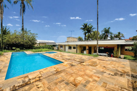 Casa á venda – Granja Viana