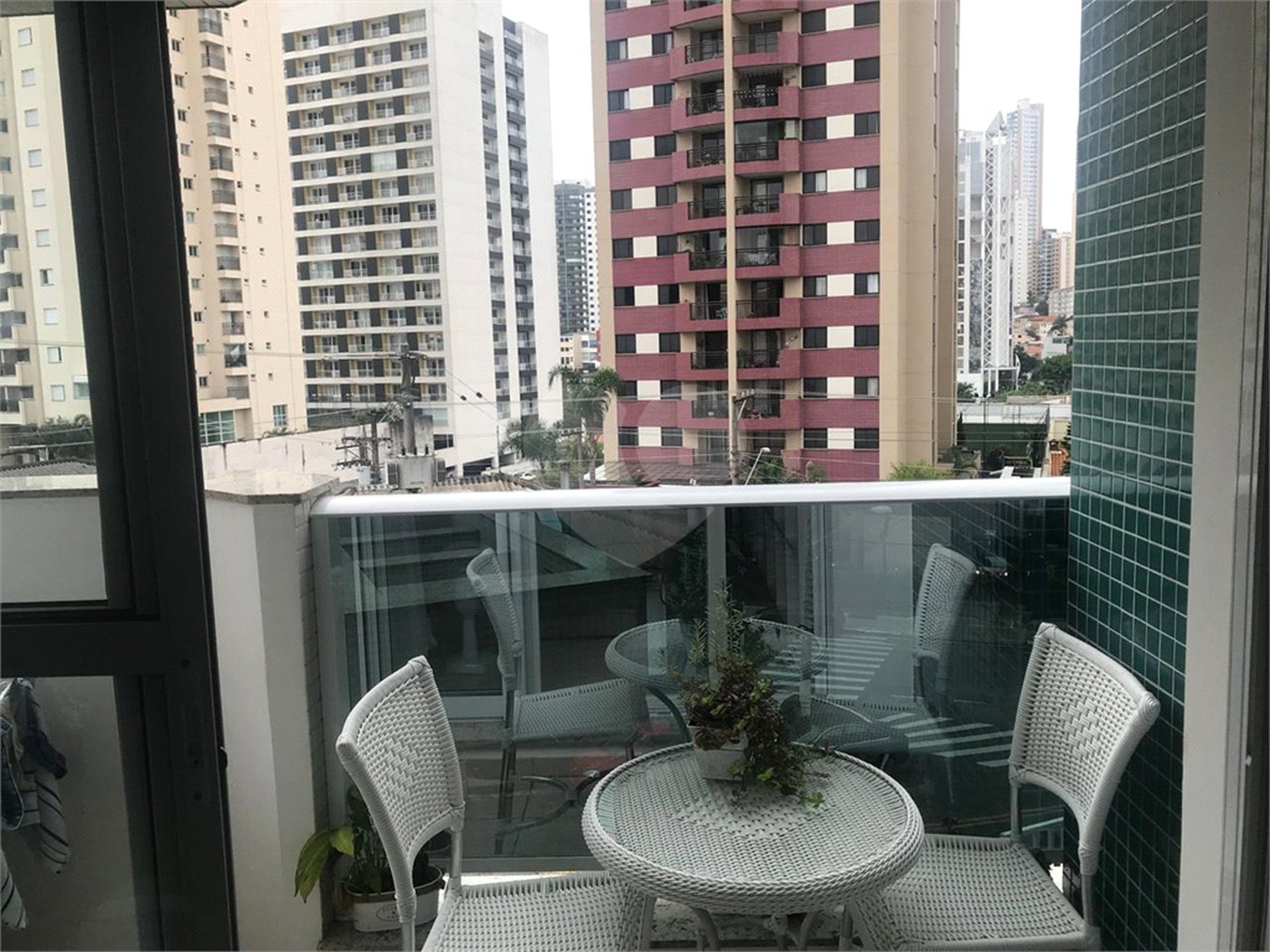 Conforto e Lazer Completo no Tatuapé: Apartamento de 78 m² com Suíte e Duas Vagas!