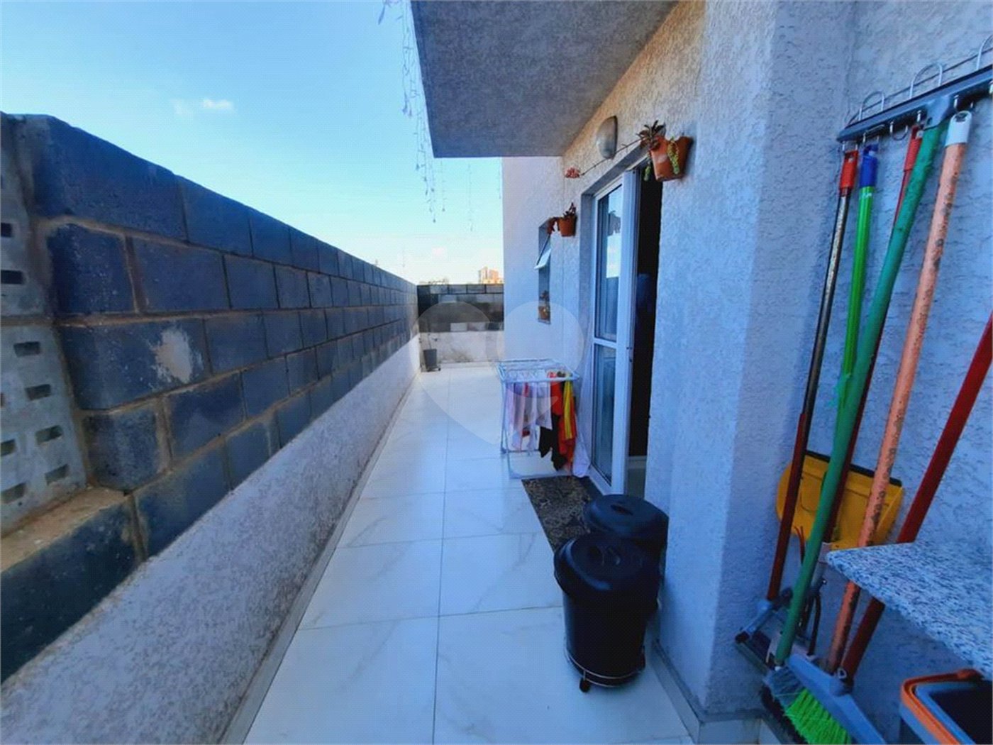 Apartamento térreo no Residencial Sineu