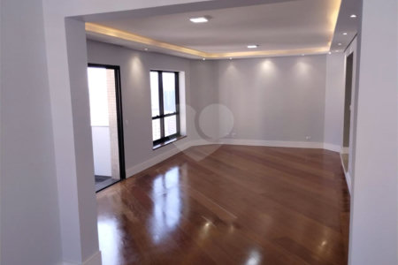 Maravilhoso Apartamento Aclimação 185,41 m² , 3 vagas na Melhor Parte da Aclimação Maravilhoso