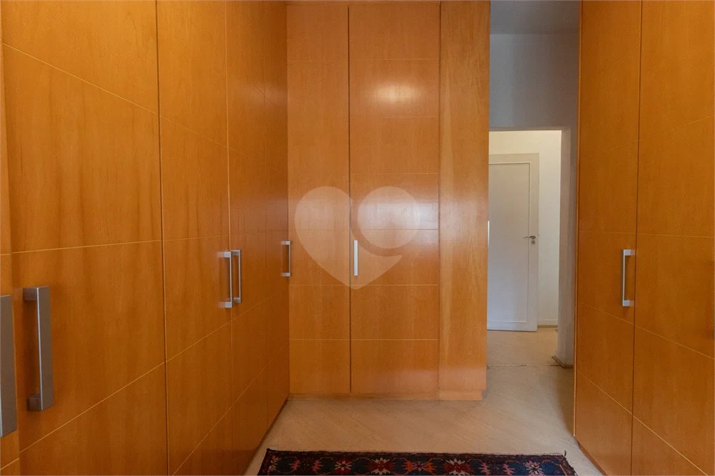 Apartamento em Higienópolis com 3 quartos, 3 suítes, 2 vagas, 277 m² de área útil