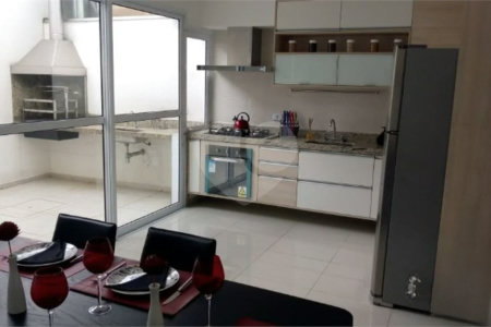 Sobrado na Vila Bertioga Mooca em condominio fechado à venda com 3 quartos, 3 suites, 4 vagas