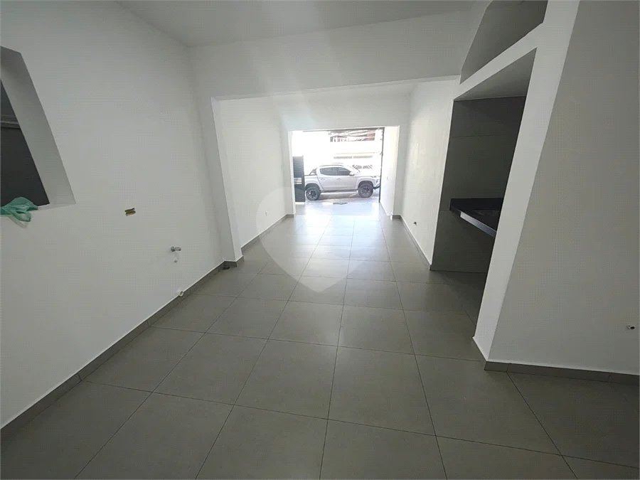 SALÃO COMERCIAL DE 100M² - RECEM REFORMADO