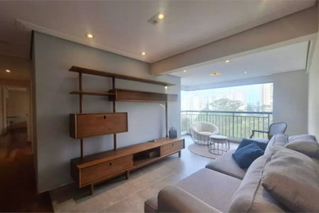 Apartamento à venda com 3 quartos, sendo 1 suíte, em Parque Reboucas, São Paulo, SP