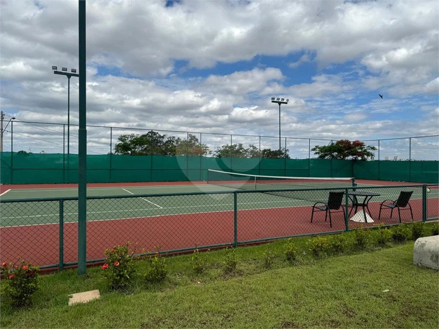 Casa térrea com 3 suítes á venda no Damha 2 de Piracicaba - SP.