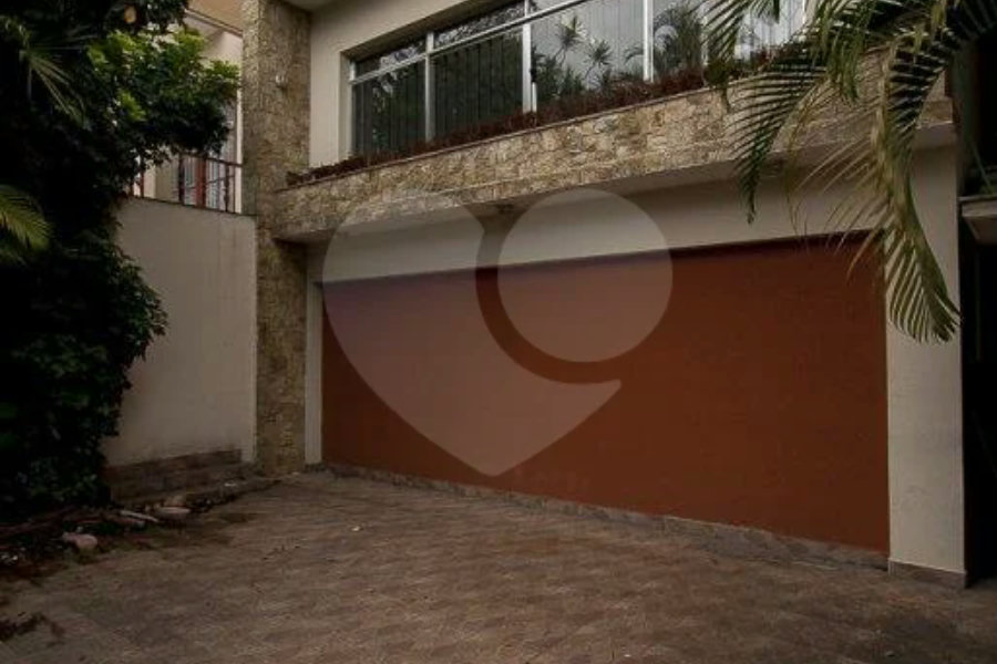 Sobrado Comercial à Venda ou Locação na Vila Mascote