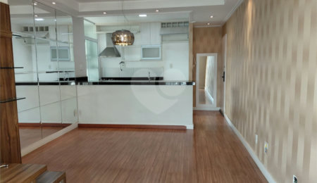 Apartamento à venda com 3 quartos, sendo 1 suíte,  em Lapa, São Paulo, SP