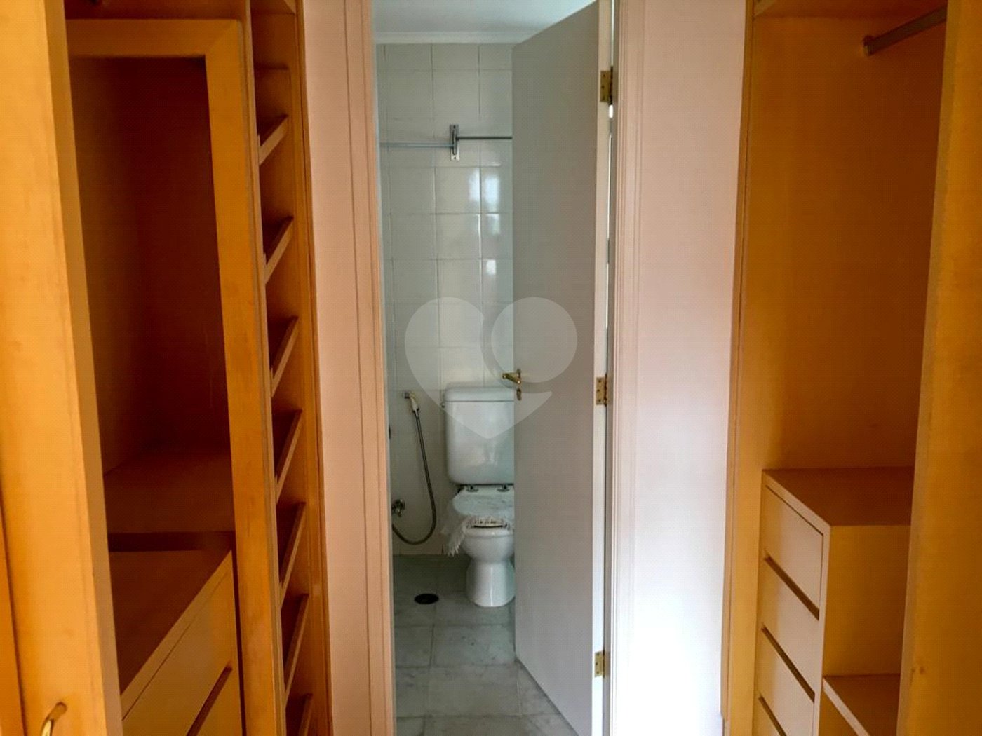Apartamento com 3 Dormitórios sendo 1 Suíte 2 Vagas à Venda 99 m² por R$ 650.000