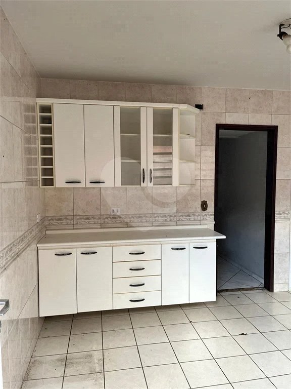 Casa com 125m², 2 dormitórios, 1 vaga, à venda na Vila Harmonia em Guarulhos.