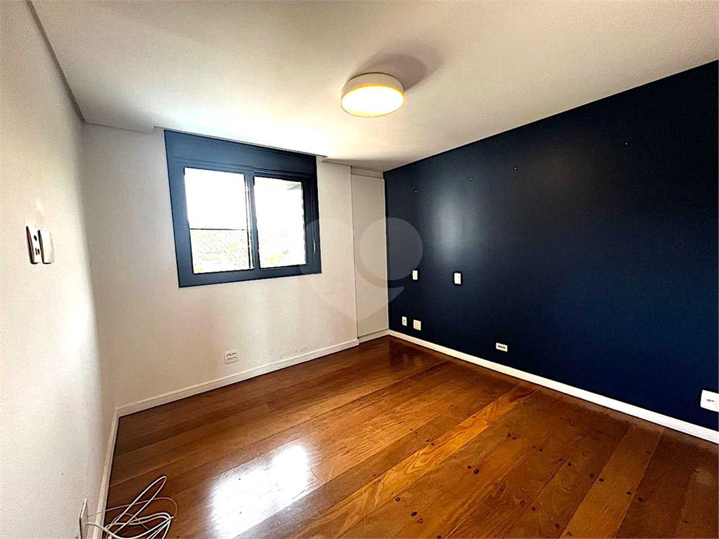Imóvel 168m² Idea Zarvos com 3 suites, varanda na frente e na suíte, piscina, academia e 3 vagas Vila Madalena.