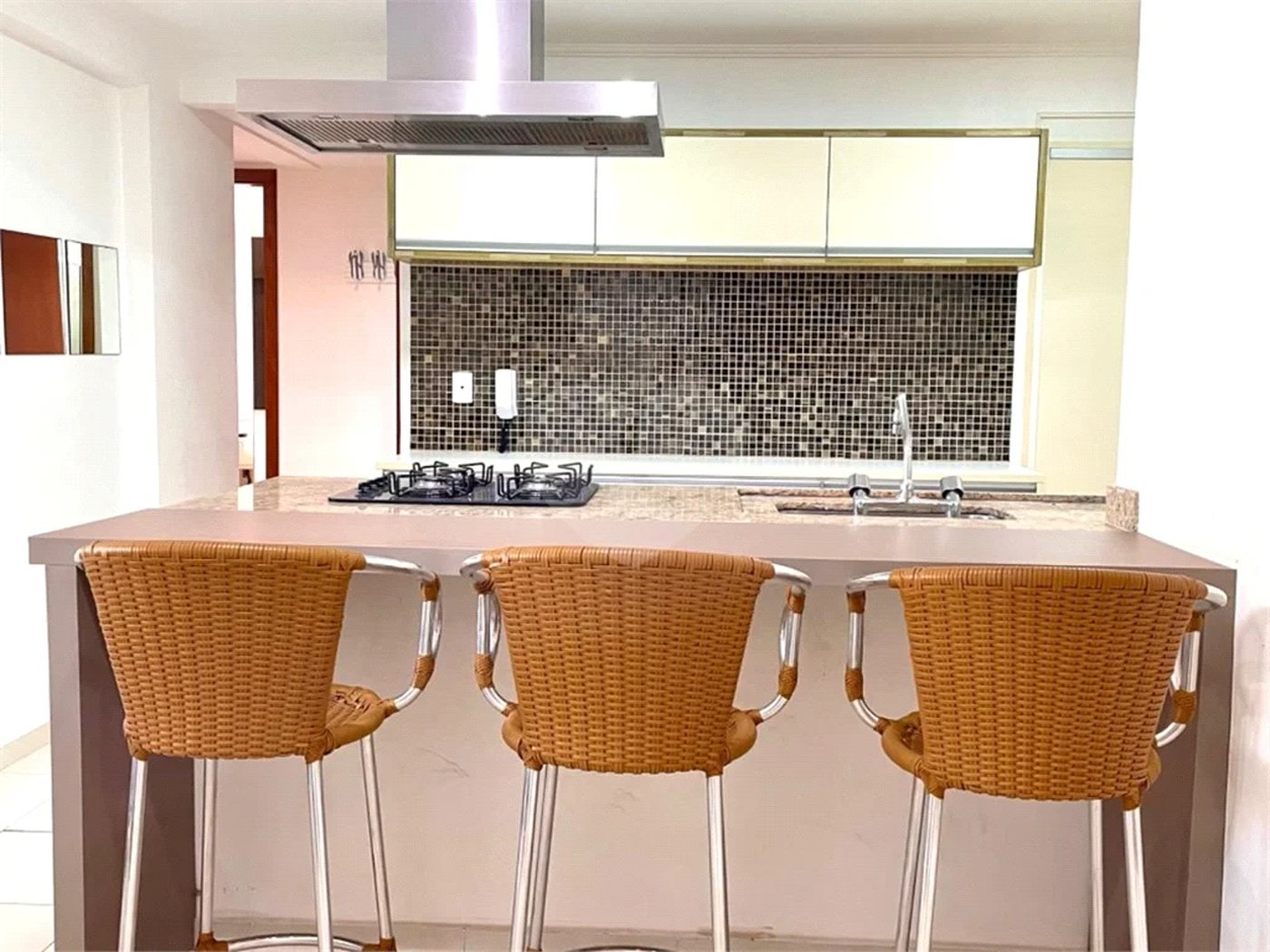 Apartamento à venda com 3 suítes em Riviera de São Lourenço, Bertioga, SP