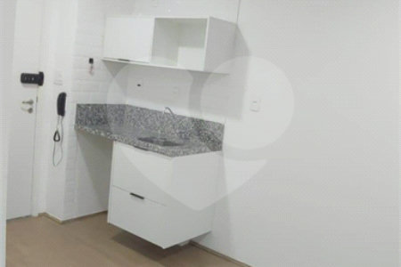 Apartamento tipo Studio em frente ao Metrô Brás - Centro - São Paulo - SP