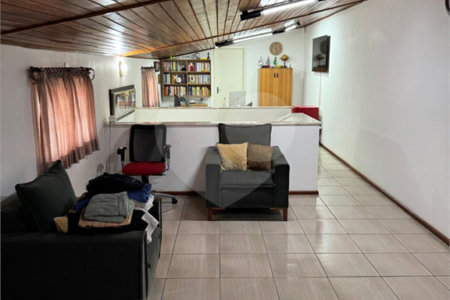 Sobrado à venda com 3 quartos, sendo 1 suíte,  em Parque dos Sabiás, Louveira, SP