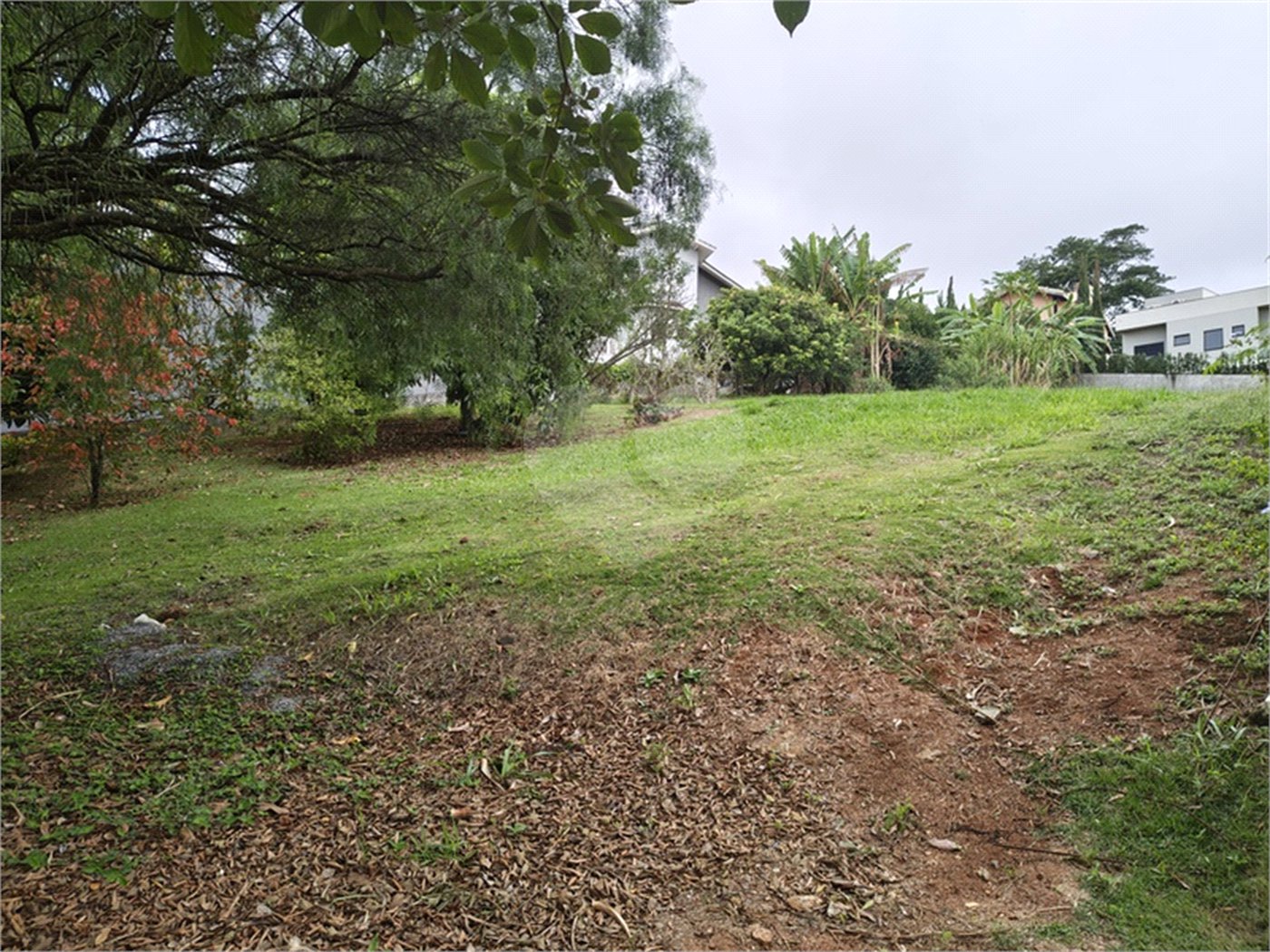 Lote à Venda no Porto Atibaia – 1.300 m² com Vista Privilegiada
