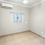 Casa para alugar com 3 quartos, sendo 1 suíte, no condomínio Recanto das Palmeiras, Três Lagoas - MS