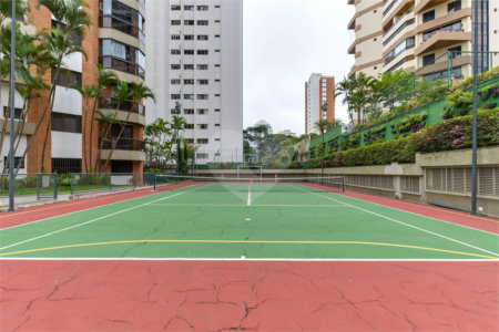 Apartamento à venda com 3 quartos, sendo 2 suítes, em Campo Belo, São Paulo, SP