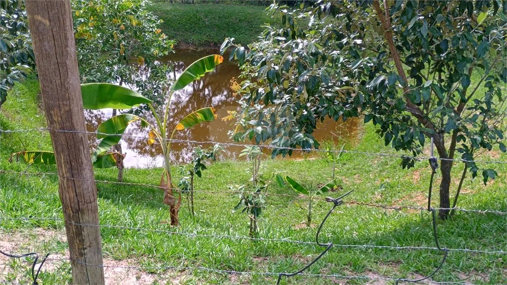 Chácara à venda na cidade de São Pedro - SP no bairro Vertentes das Águas - Refúgio Natural a 30 Minutos de Piracicaba - 5.000 m2