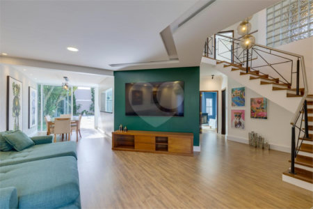 Casa à venda com 4 quartos, sendo 2 suítes, em Interlagos, São Paulo, SP