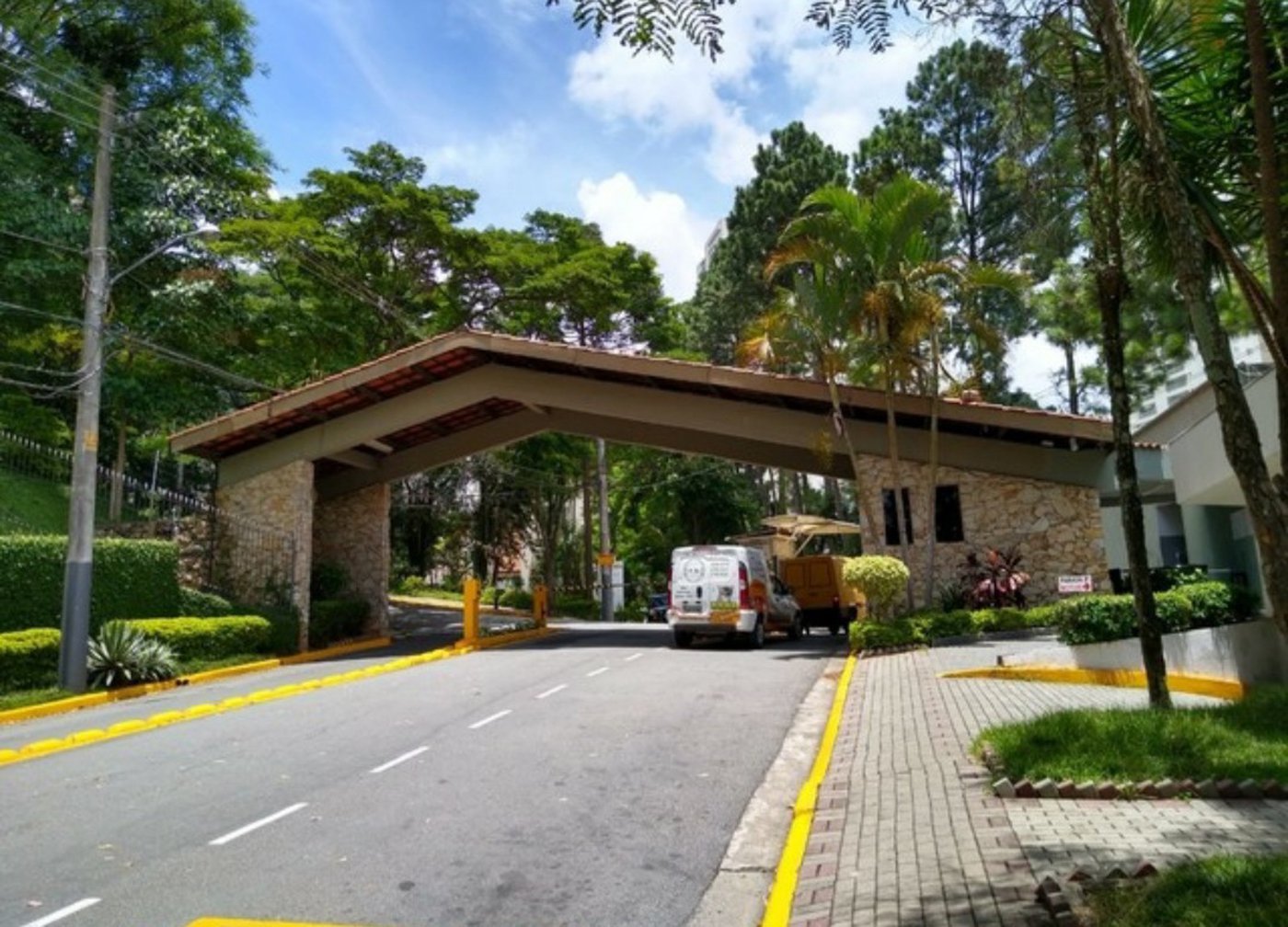 Apartamento à venda com 3 quartos, sendo 1 suíte, em Vila Andrade, São Paulo - SP