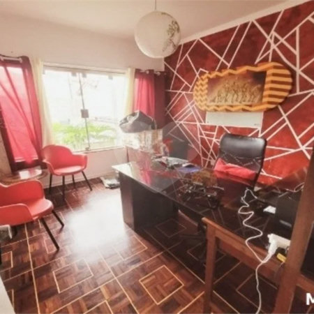 Casa para venda ou locação em São Caetano do Sul, no bairro Olímpico, com 307 m², 8 quartos (3 suítes) e 10 vagas de garagem