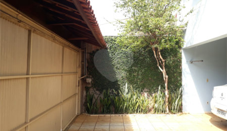 Sobrado à venda com 3 quartos, sendo 1 suíte, em Planalto Paraíso, São Carlos, SP